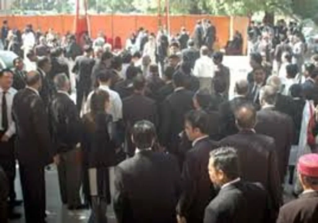  Advocates in Odisha to shed black coats from April