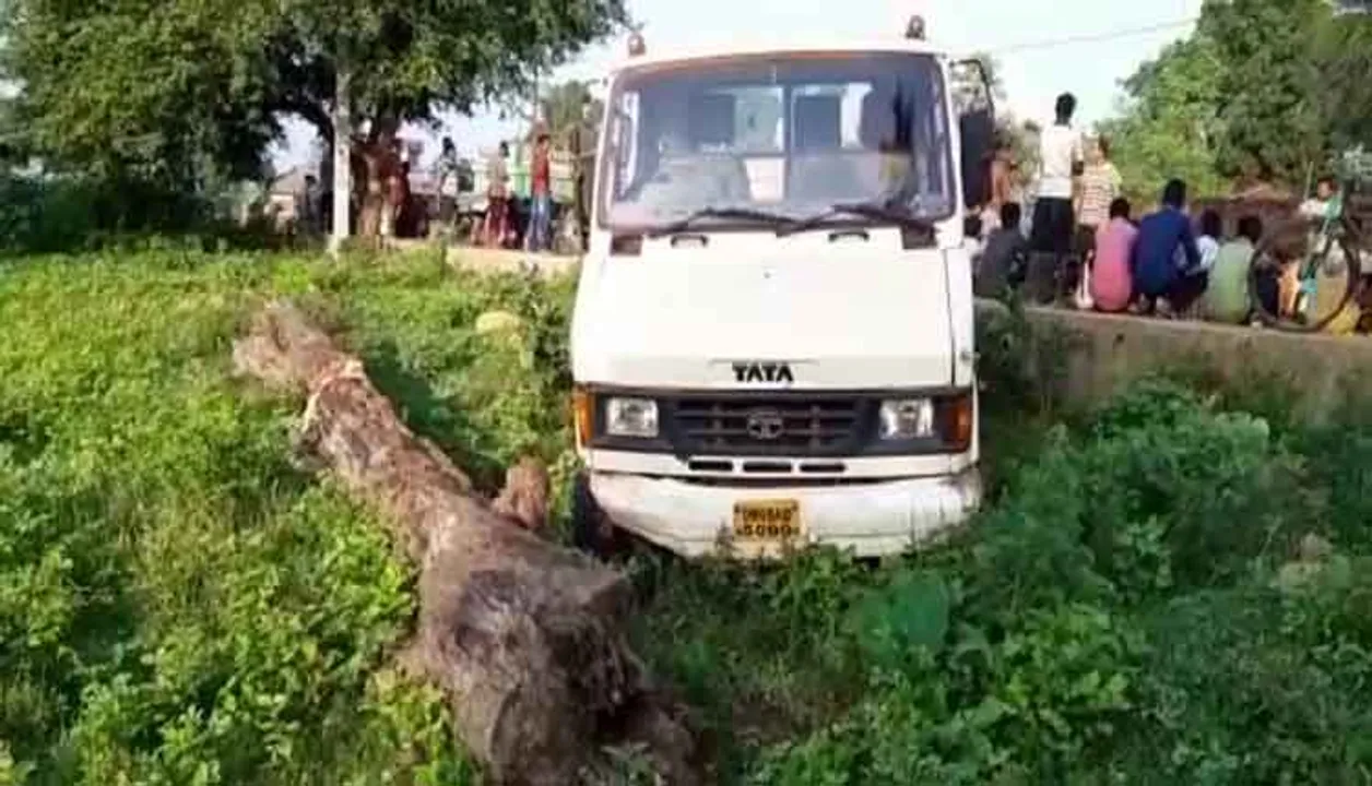  Man sitting idle on roadside mowed down by truck in Odisha