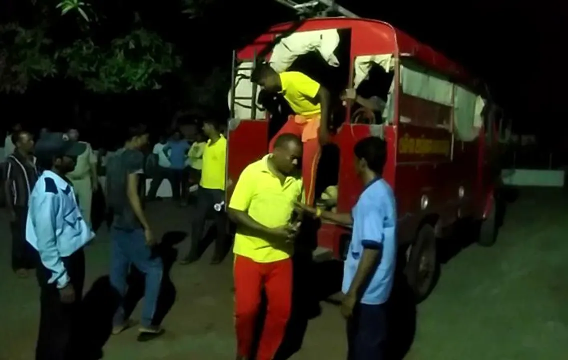  Two killed, six critical as truck hits van in Odisha's Keonjhar