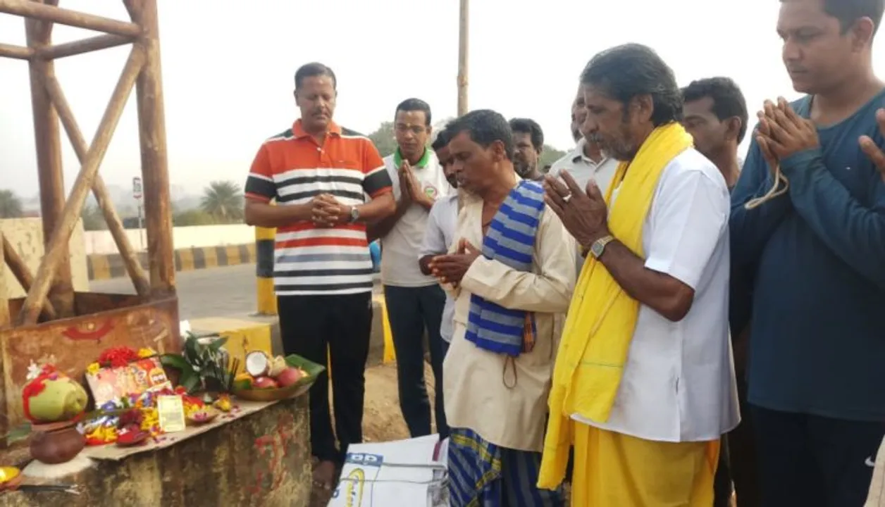  Villagers perform puja in Odisha’s Ganjam for safety of commuters