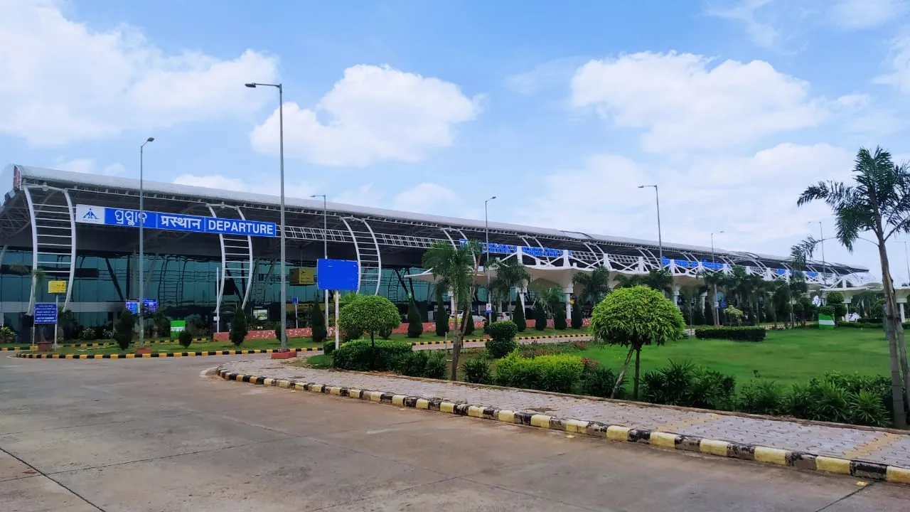  Passengers coming to Odisha from 12 states to undergo home isolation