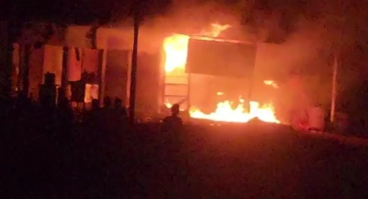  Automobile shop gutted in fire mishap in Odisha's Sundargarh