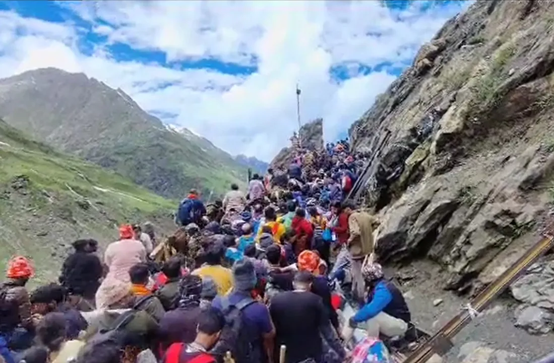  Over 7K perform Amarnath Yatra on 28th day, total crosses 3.77 L