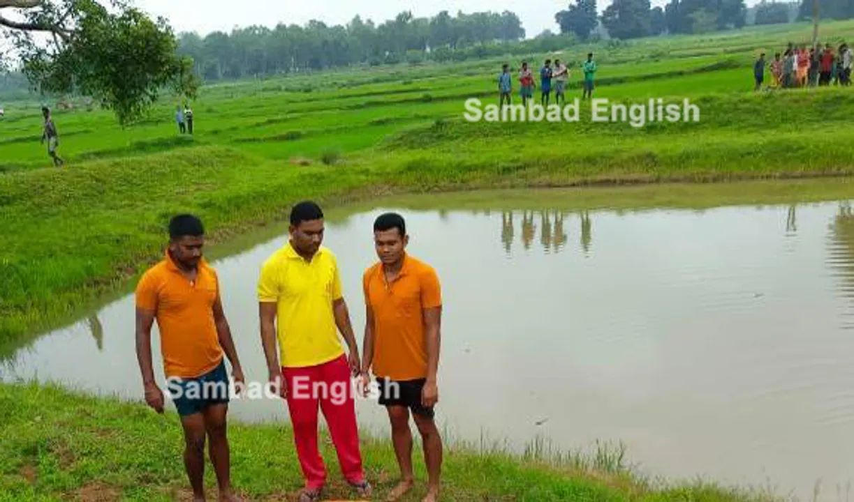  Body of youth found in pond with stone tied to neck in Odisha’s Nabarangpur