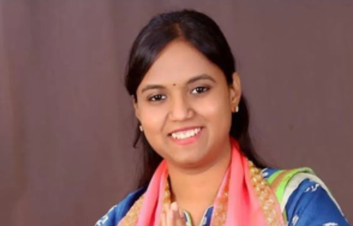  BRS MLA Lasya Nanditha dies in car accident near Hyderabad