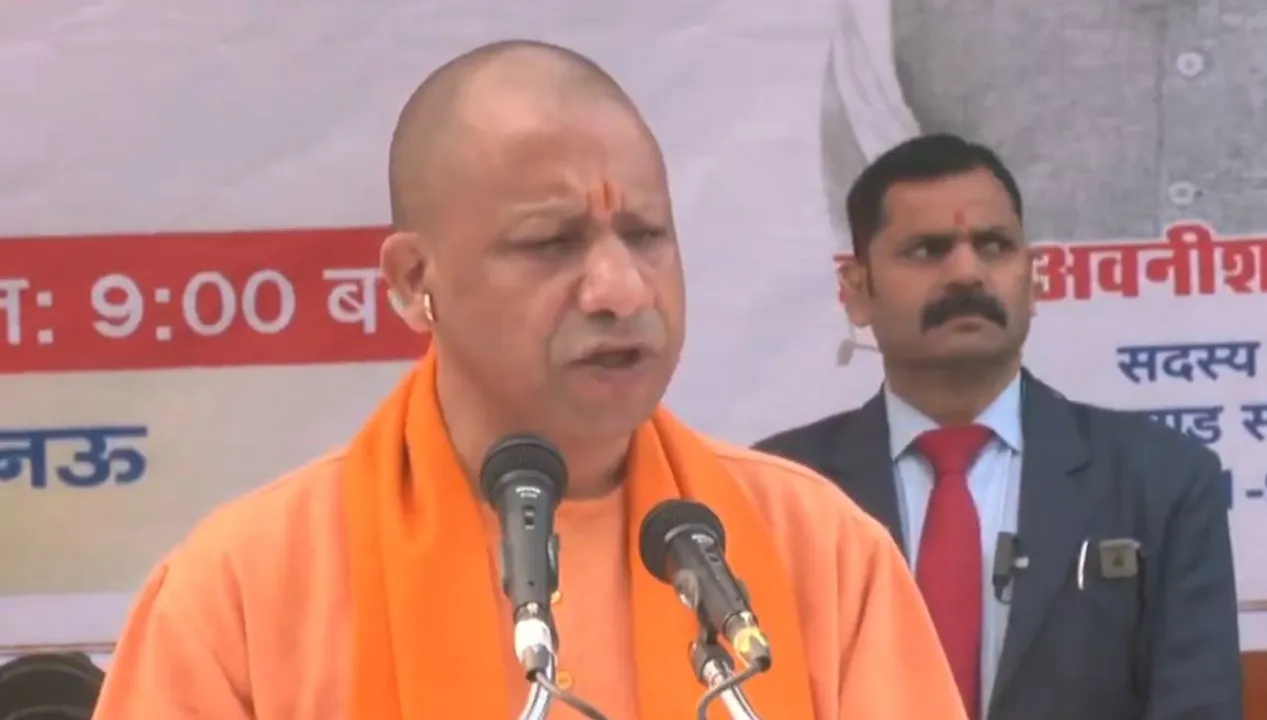  ଯୋଗୀଙ୍କ ନିର୍ଦ୍ଦେଶ : ଏକ୍ସପ୍ରେସ୍ ୱେ ଏବଂ ହାଇଓ୍ବେ କଡ଼ରେ ମଦ ଦୋକାନ ରହିବ ନାହିଁ