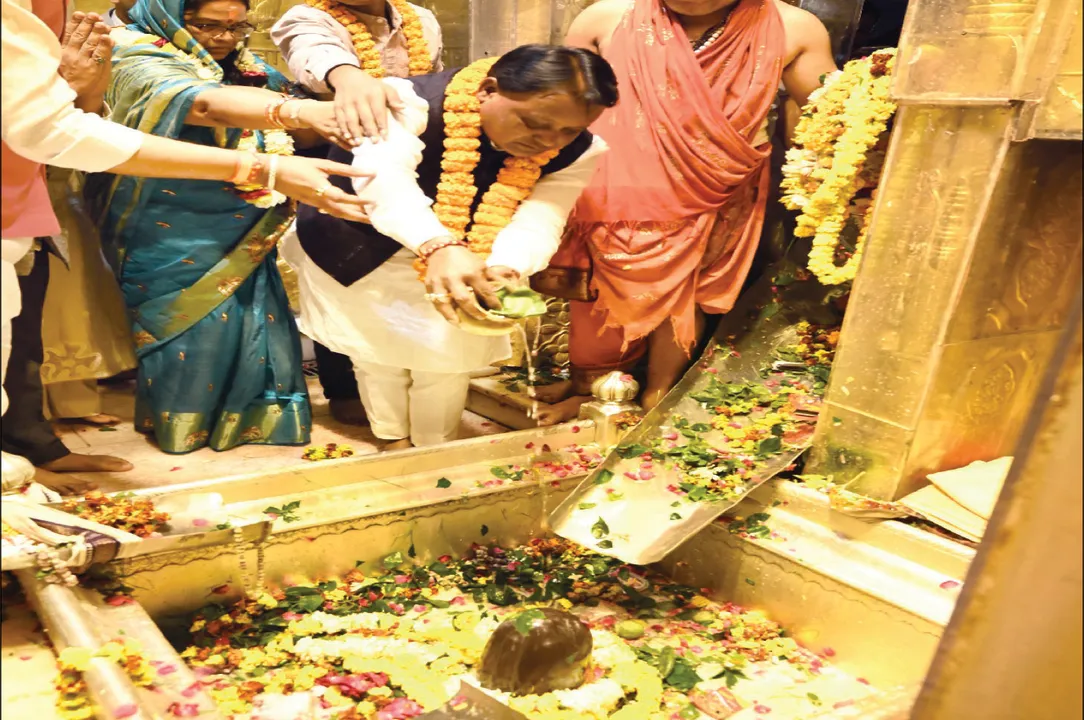  ‘କାଶୀ-ତାମିଲ ସଙ୍ଗମ ହେଉଛି ଏକତାର ଅନନ୍ୟ ନିଦର୍ଶନ’: ରାମଲାଲାଙ୍କ ଦର୍ଶନ କଲେ, କାଶୀ ବିଶ୍ବନାଥଙ୍କ ପୂଜାର୍ଚ୍ଚନା କଲେ