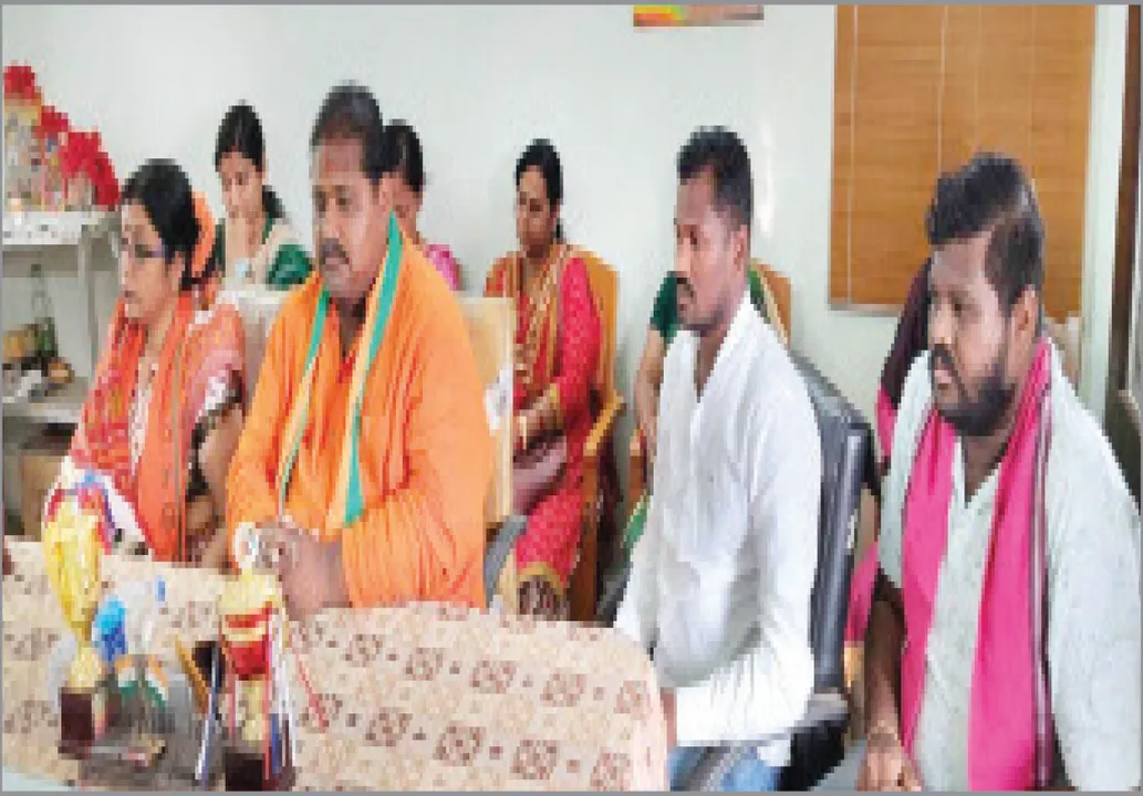  ଦଶମ ଶ୍ରେଣୀ ଛାତ୍ରୀଙ୍କ ମାତୃତ୍ବ ଘଟଣା: ତଦନ୍ତ କଲେ ଆର୍‌ଡିସି, ସ୍କୁଲ୍‌ରେ ପହଞ୍ଚିଲା ବିଜେପି ପ୍ରତିନିଧି ଦଳ