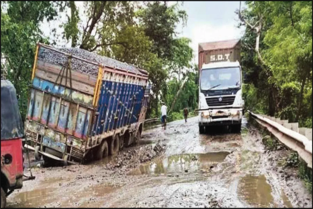  ହାଇକୋର୍ଟଙ୍କ ଗୁରୁତ୍ବପୂର୍ଣ୍ଣ ରାୟ: ଖରାପ ରାସ୍ତାରୁ ଟୋଲ୍‌ ସଂଗ୍ରହ ଅନୁଚିତ
