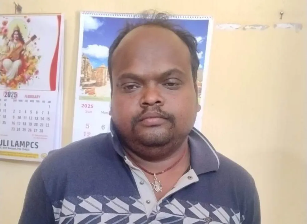  ମାଣ୍ଡିଆ ଚାଷୀଙ୍କ ପାଖରୁ ଲାଞ୍ଚ ନେଉଥିବାବେଳେ ଭିଜିଲାନ୍ସ ହାତରେ ଧରାପଡ଼ିଲେ ସରକାରୀ ବାବୁ