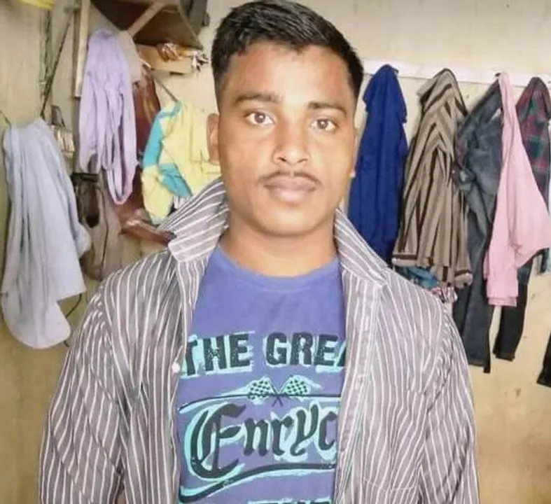  ଶୋଇଥିବା ବେଳେ ଯୁବକଙ୍କ ଉପରକୁ ଏସିଡ୍ ମାଡ଼, ଗୁରୁତର ଅବସ୍ଥାରେ କଟକ  ସ୍ଥାନାନ୍ତର