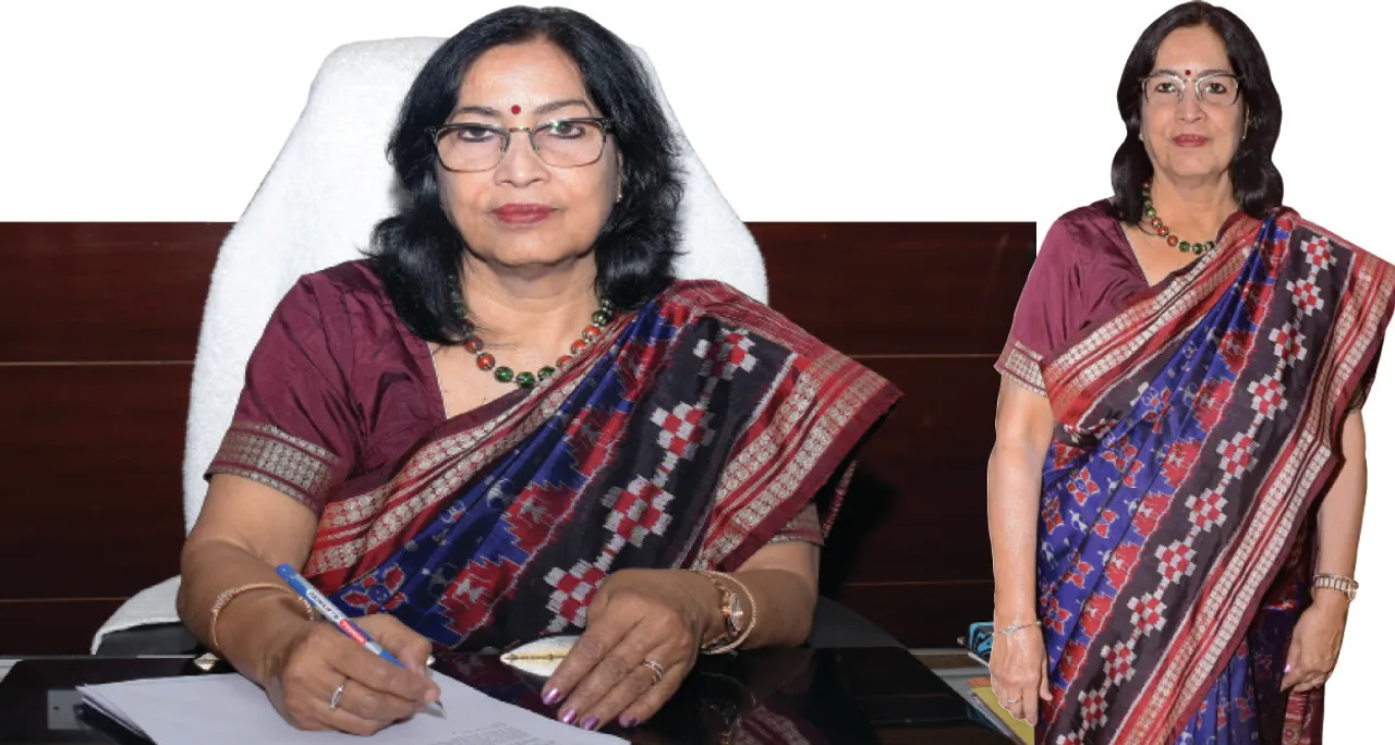  ଛାତ୍ରୀମାନେ ଭୟ ଛାଡ଼ନ୍ତୁ, ଚାପମୁକ୍ତ ହୋଇ ଆତ୍ମବିଶ୍ବାସ ବଢ଼ାନ୍ତୁ: ପ୍ରଫେସର ସବିତା ଆଚାର୍ଯ୍ୟ