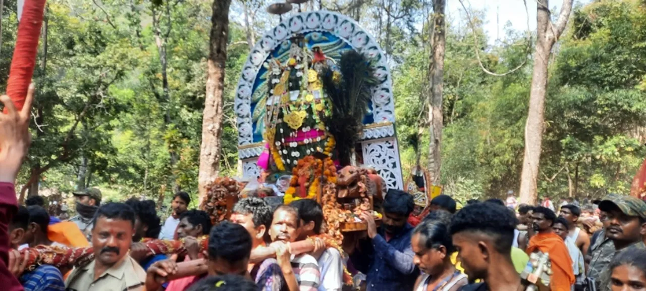  Mkg bada jatra ra snan jatra  Photograph: (sambad.in) 