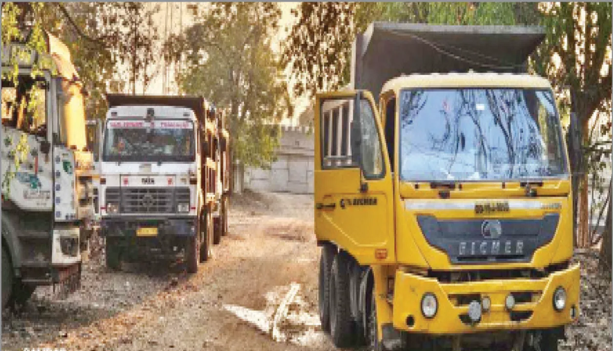  ଇବ୍‌ନଦୀରୁ ବେଧଡ଼କ ବାଲି ଚୋରି: ଖବର ପ୍ରକାଶ ପରେ ଧରପଗଡ଼ ଜୋର୍‌ଦାର
