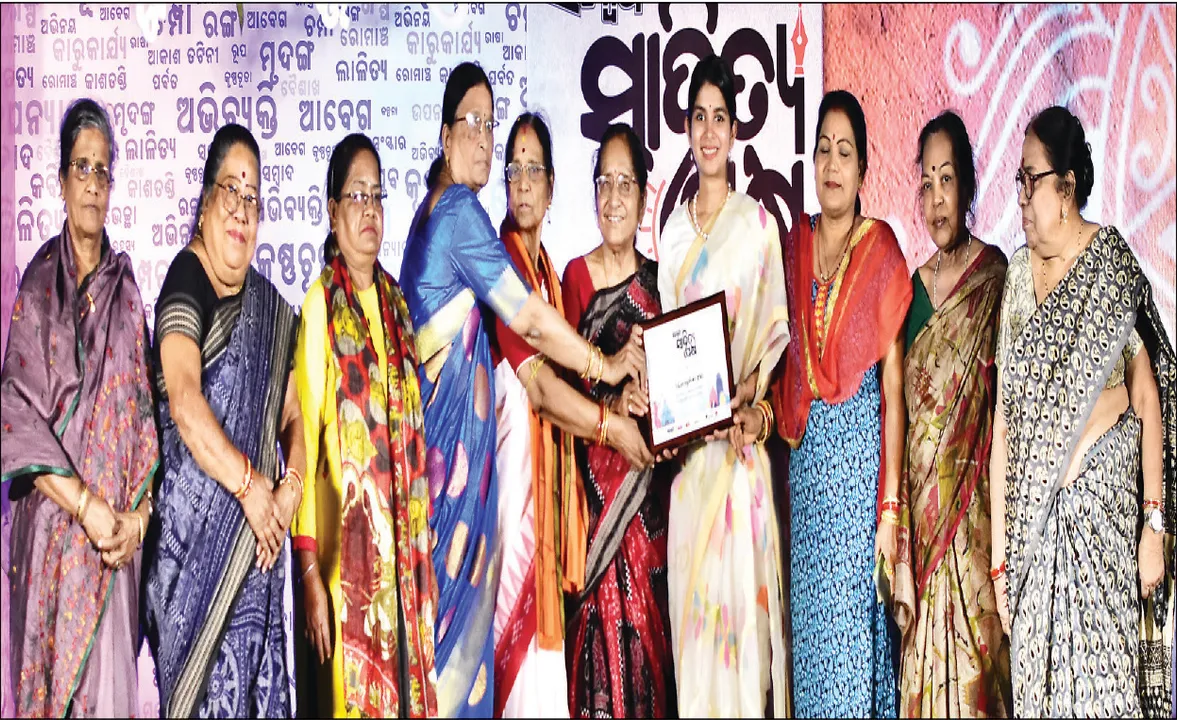  କୁନ୍ତଳା କୁମାରୀ ମଞ୍ଚରେ ଜୀବନୀ ଓ ଆତ୍ମଜୀବନୀ: ‘ଲେଖକ ଆତ୍ମଜୀବନୀରେ ସତ ଲେଖନ୍ତୁ’