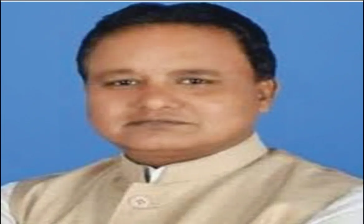  ବିଜୁ ବାବୁଙ୍କୁ ଶ୍ରଦ୍ଧାଞ୍ଜଳି ଜଣାଇଲେ ମୁଖ୍ୟମନ୍ତ୍ରୀ ମୋହନ ଚରଣ ମାଝୀ