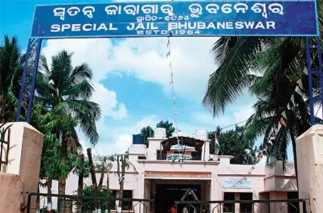  ଝାରପଡ଼ା ସ୍ୱତନ୍ତ୍ର ଜେଲ୍‌ ହାଜତ ମୃତ୍ୟୁ ଘଟଣା: ପାଞ୍ଚଲକ୍ଷ କ୍ଷତିପୂରଣ ଦେବାକୁ ଓଏଚ୍‌ଆରସିଙ୍କ ନିର୍ଦ୍ଦେଶ