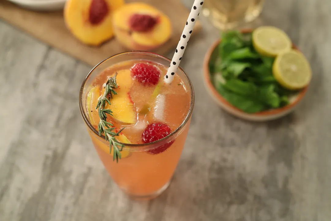 Peach Raspberry Lemonade 