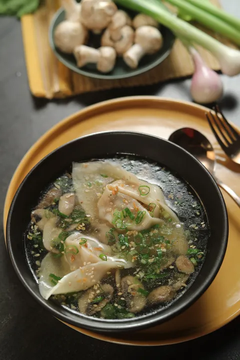 Quick Wonton Soup 1 - YT
