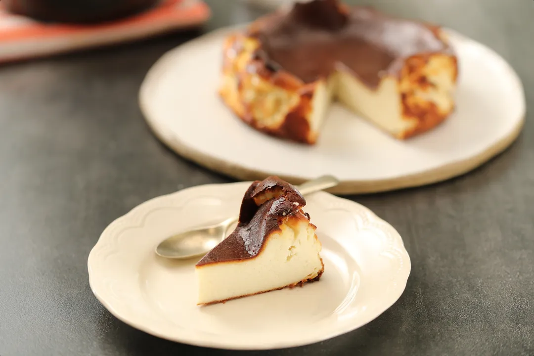 Basque Cheesecake 1 - YT
