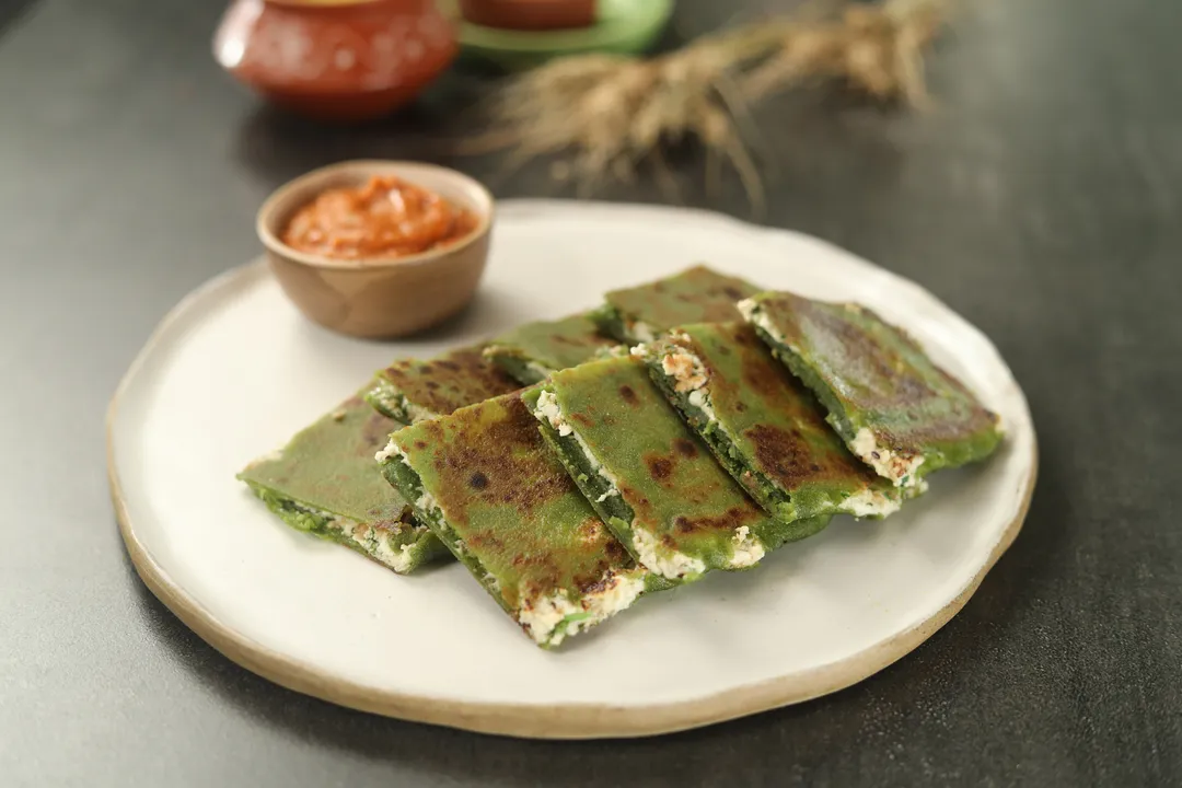 Palak Paneer Parantha - YT (2)
