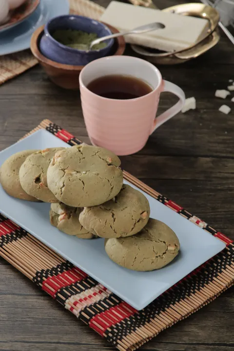 Matcha And White Chocolate Cookies - YT