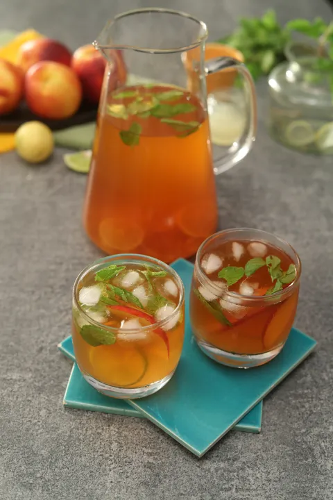 Spiced Peach Iced Tea 1 - YT.JPG