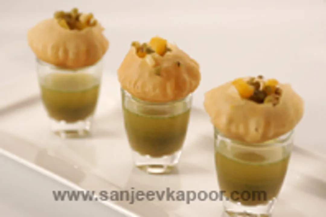 Moong And Pumpkin Golgappe