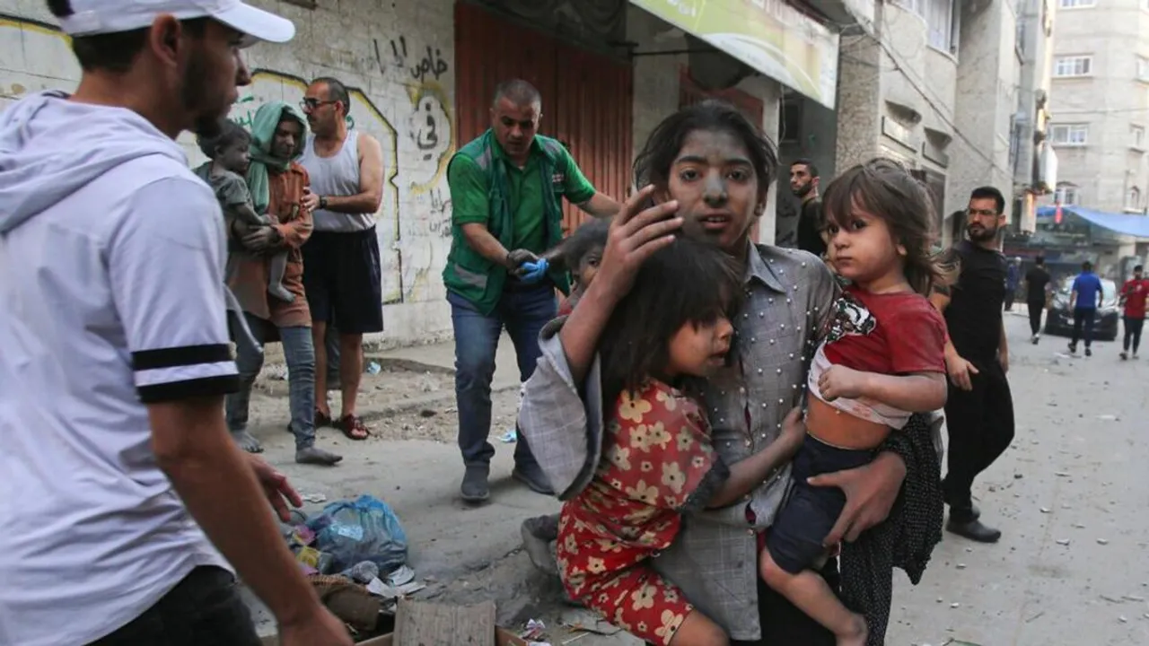 Chilling Data Claims 10000 Women Dead, 19000 Kids Orphaned In Gaza