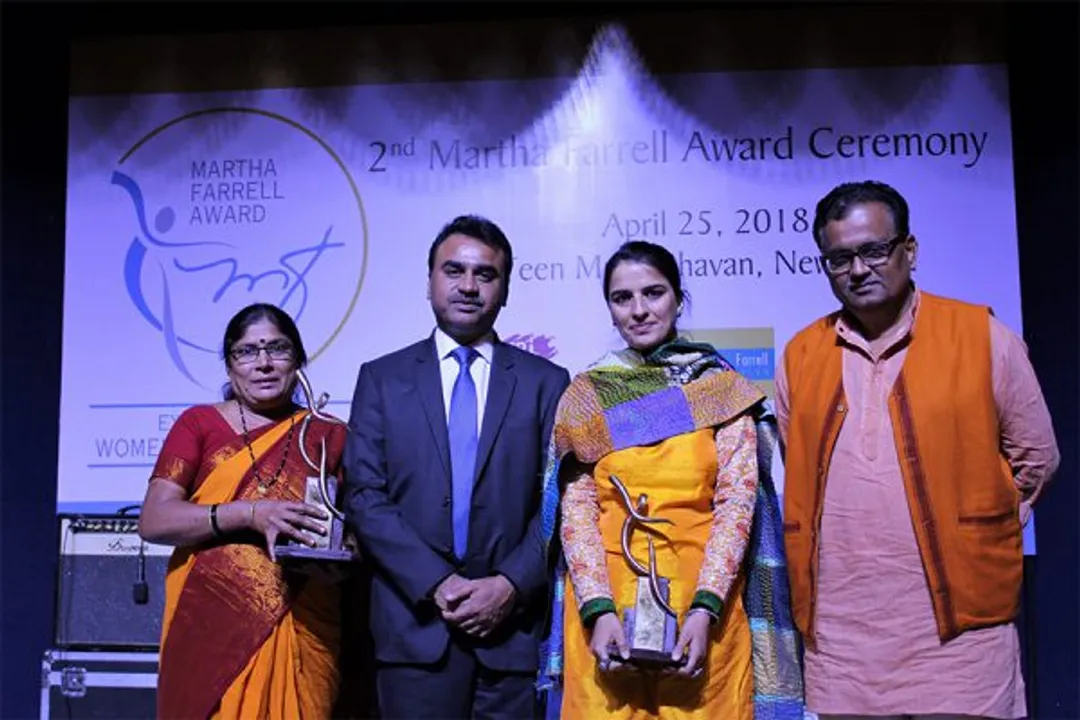 Video Reporter Nadiya Shafi From J&K wins Martha Farrell Award