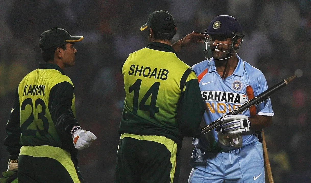 Top 5 Fastest Bowlers in the History of Cricket 2023-24