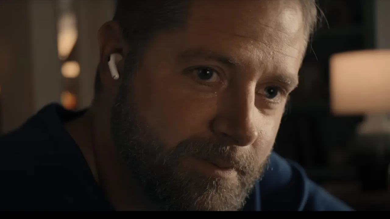 Apple’s holiday ad 