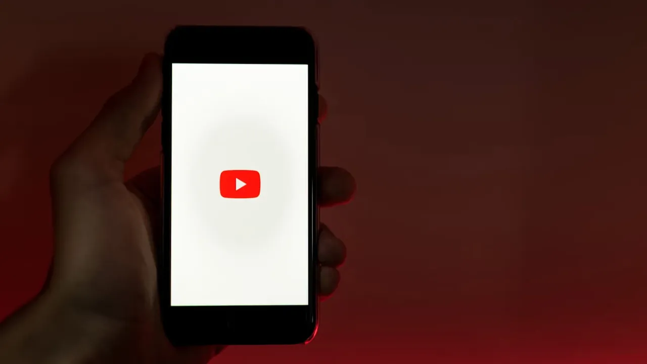YouTube allows the removal of AI-generated content that mimics users