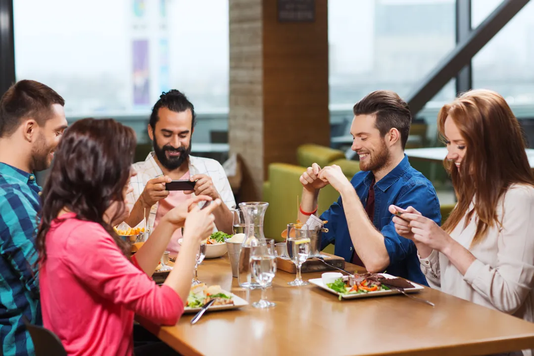 6 social media marketing myths for restaurants busted