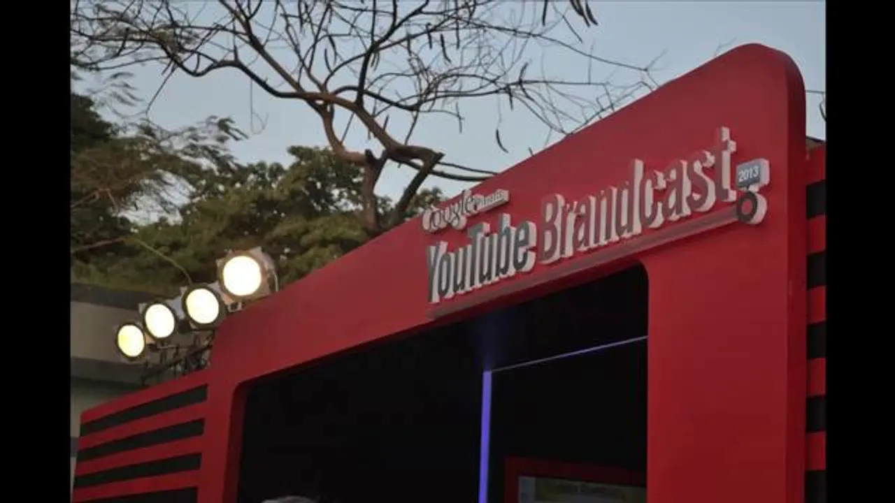 Social Media Case Study: Google Delights People with Virtual Fans During YouTube Brandcast