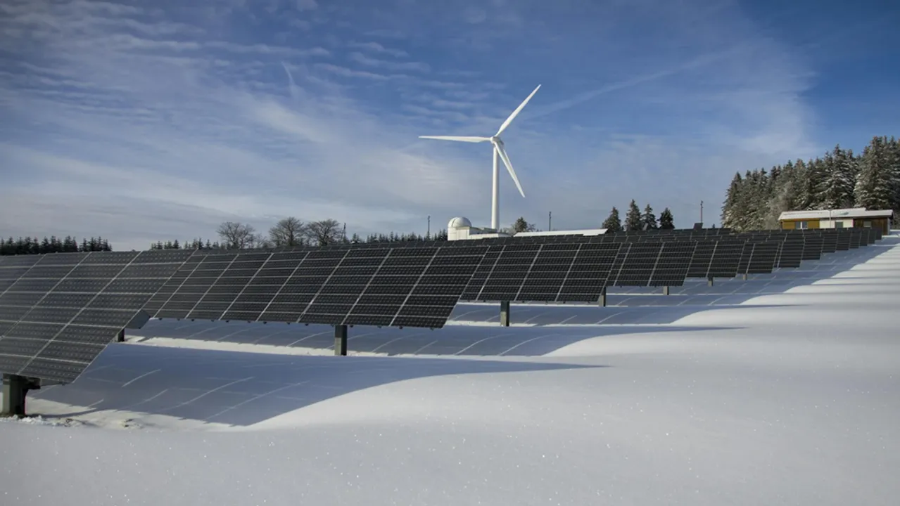 MEAG’s 157 MW UK wind and solar portfolio has been sold to ENGIE, pending UK Government clearance. 