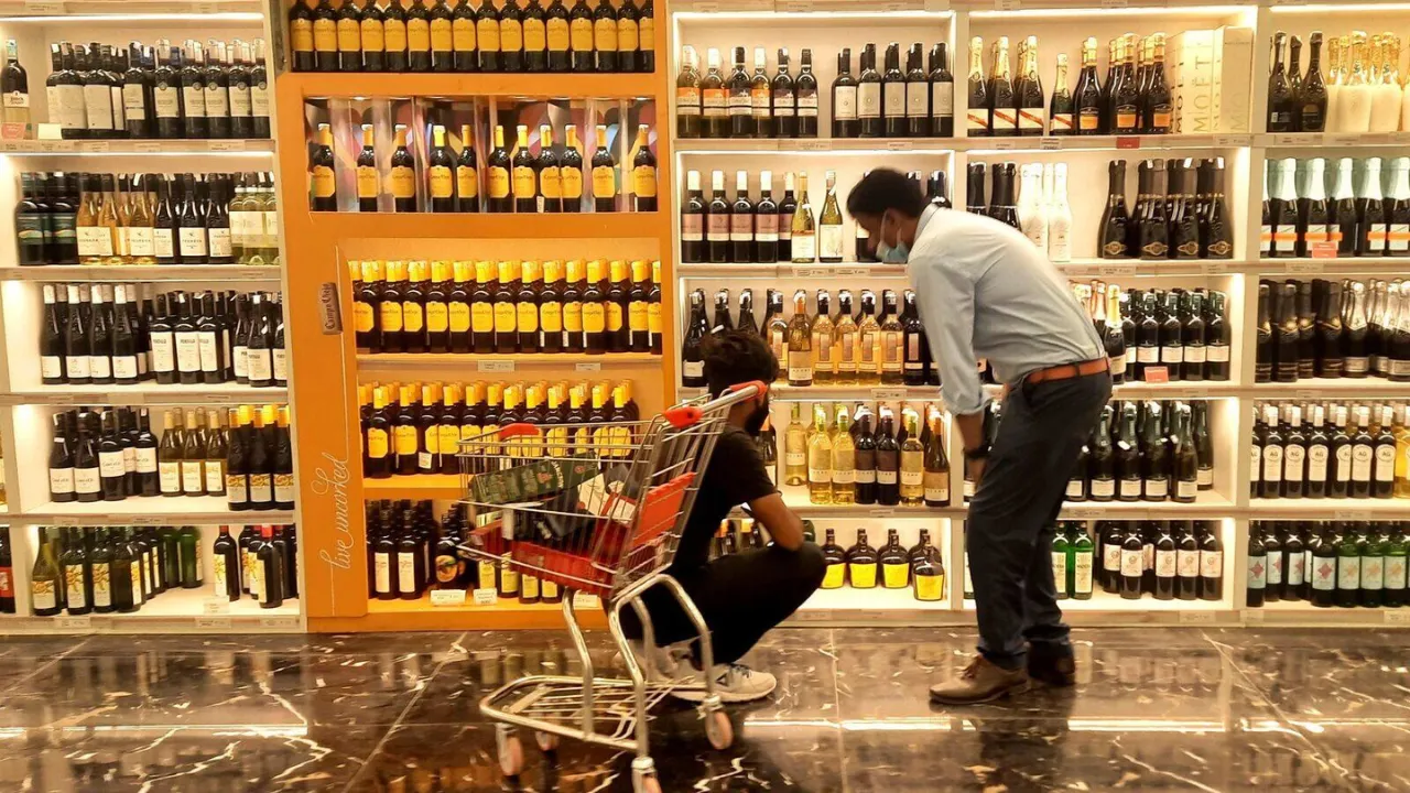 Haryana auctions 60 percent  liquor vends