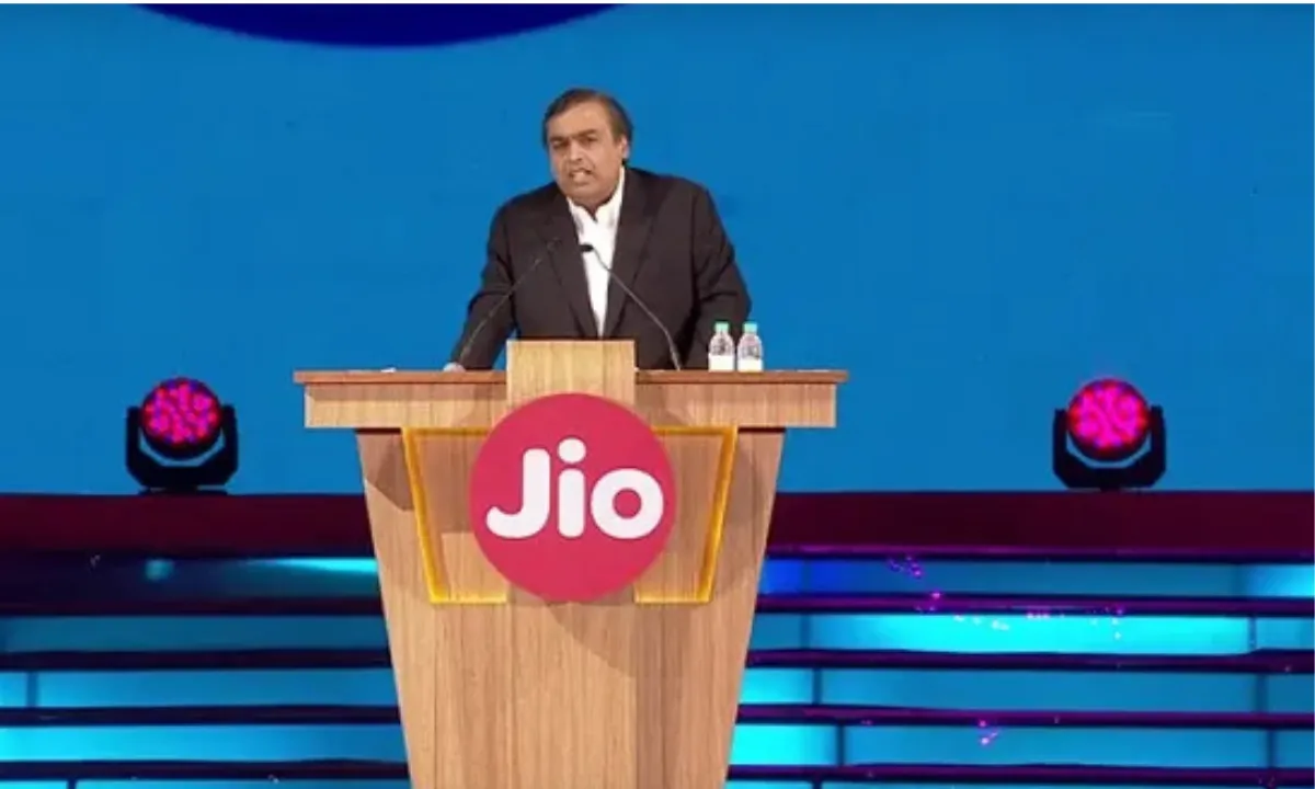  Reliance Jio loses 10.9 million customers in a single quarter: Here's why