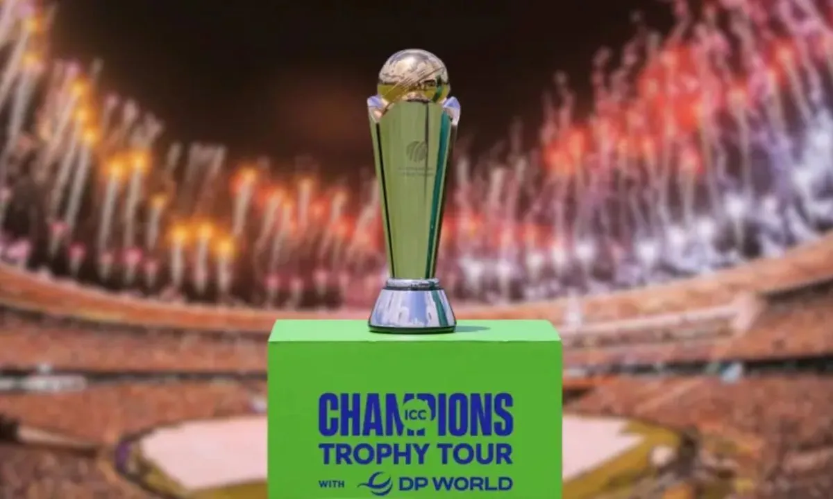  Photograph: (UC Cricket) 