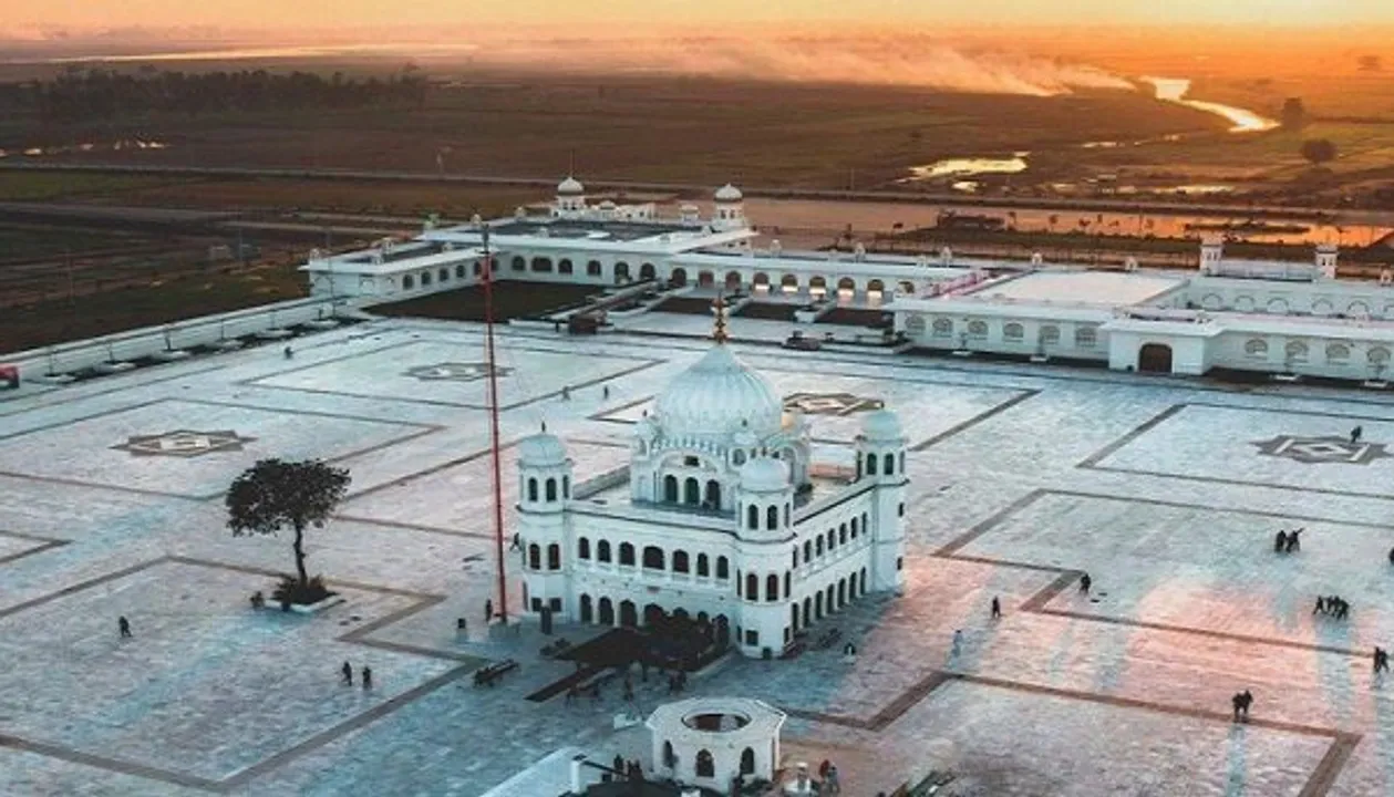  Tired of destroying Hindu Temples, Pakistan now takes control of Kartarpur Gurudwara, gives it to an Islamic Trust