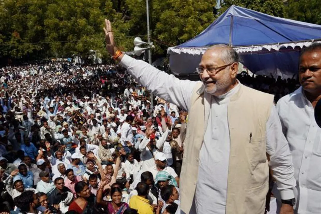  PM Modi's brother sits on dharna at Lucknow airport after UP police arrested his supporters