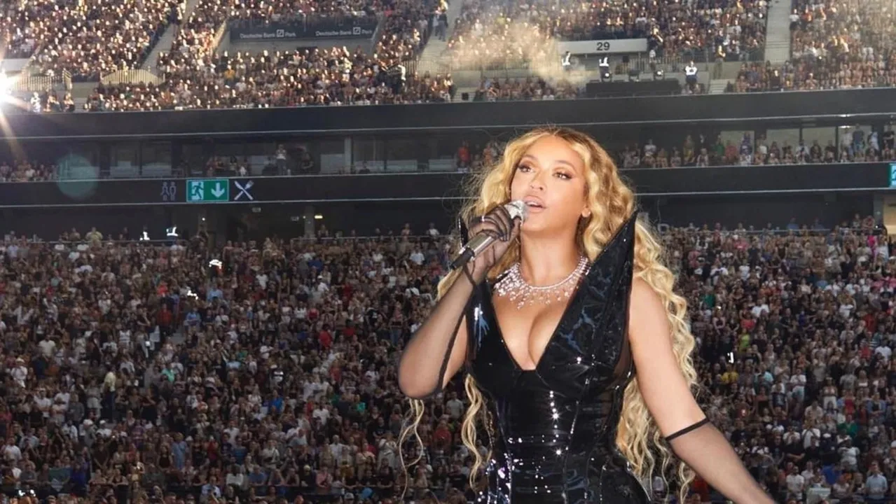  Beyoncé paid $100k to keep Washington trains running for fans attending her concert