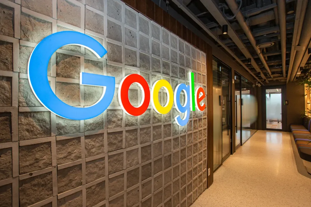  Google lays off employees, Shifts some roles abroad