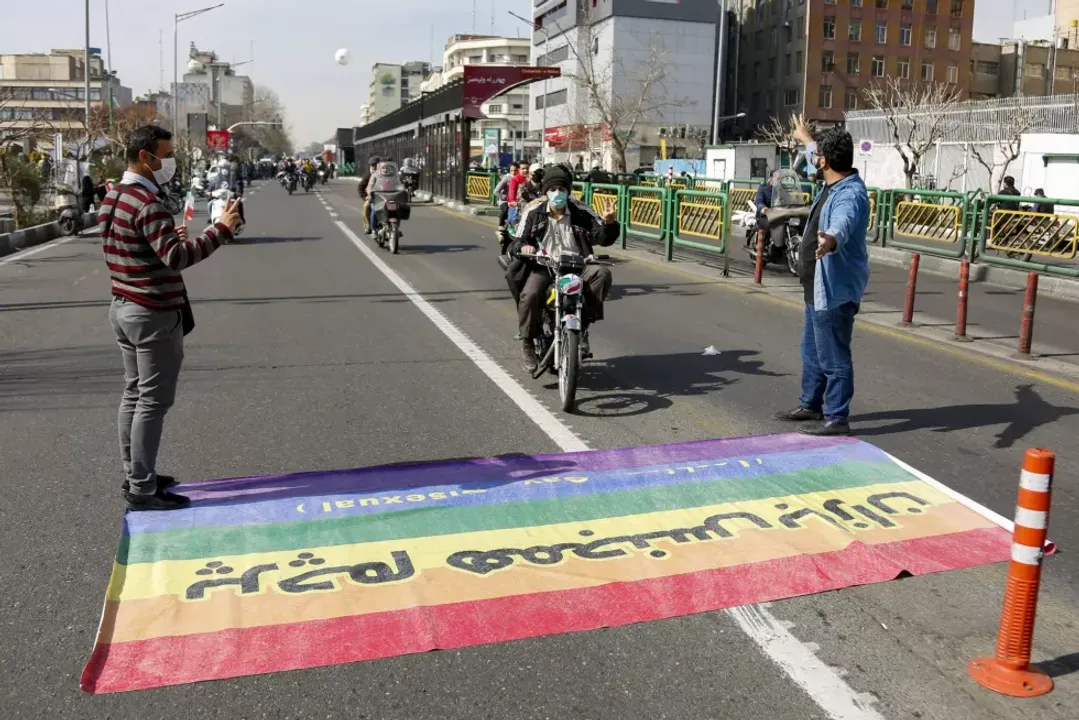  Iraq passes controversial law criminalising same-sex relationships 
