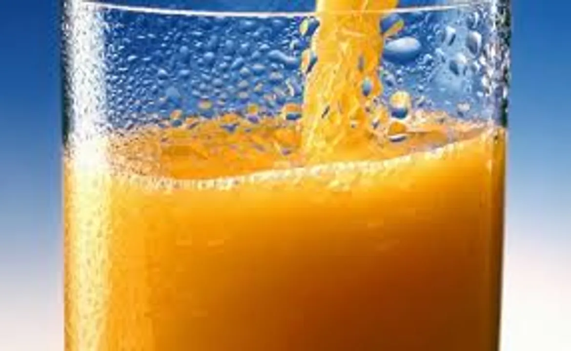  Two arrested in Noida for selling spit-tainted juice