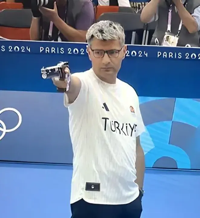  Turkish Olympics shooter goes viral for winning 10 meter pistol event with limited gear