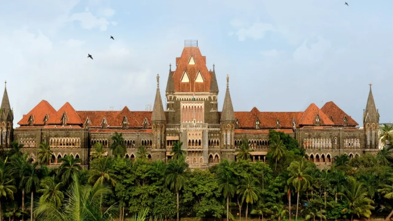  Cops cannot 'overpower' accused: Bombay HC questions "Badlapur encounter case"