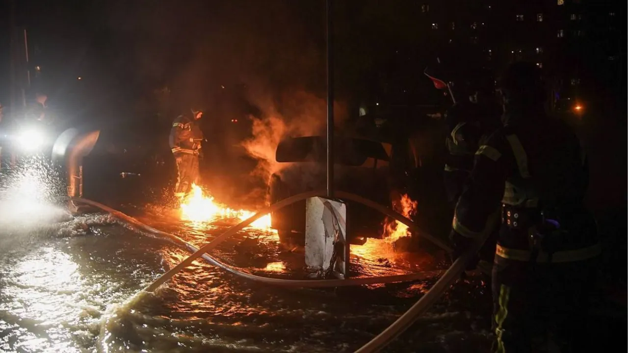  Russian missile and drone attack on Kyiv kills four  Photograph: (X/ZelenskyyUa) 