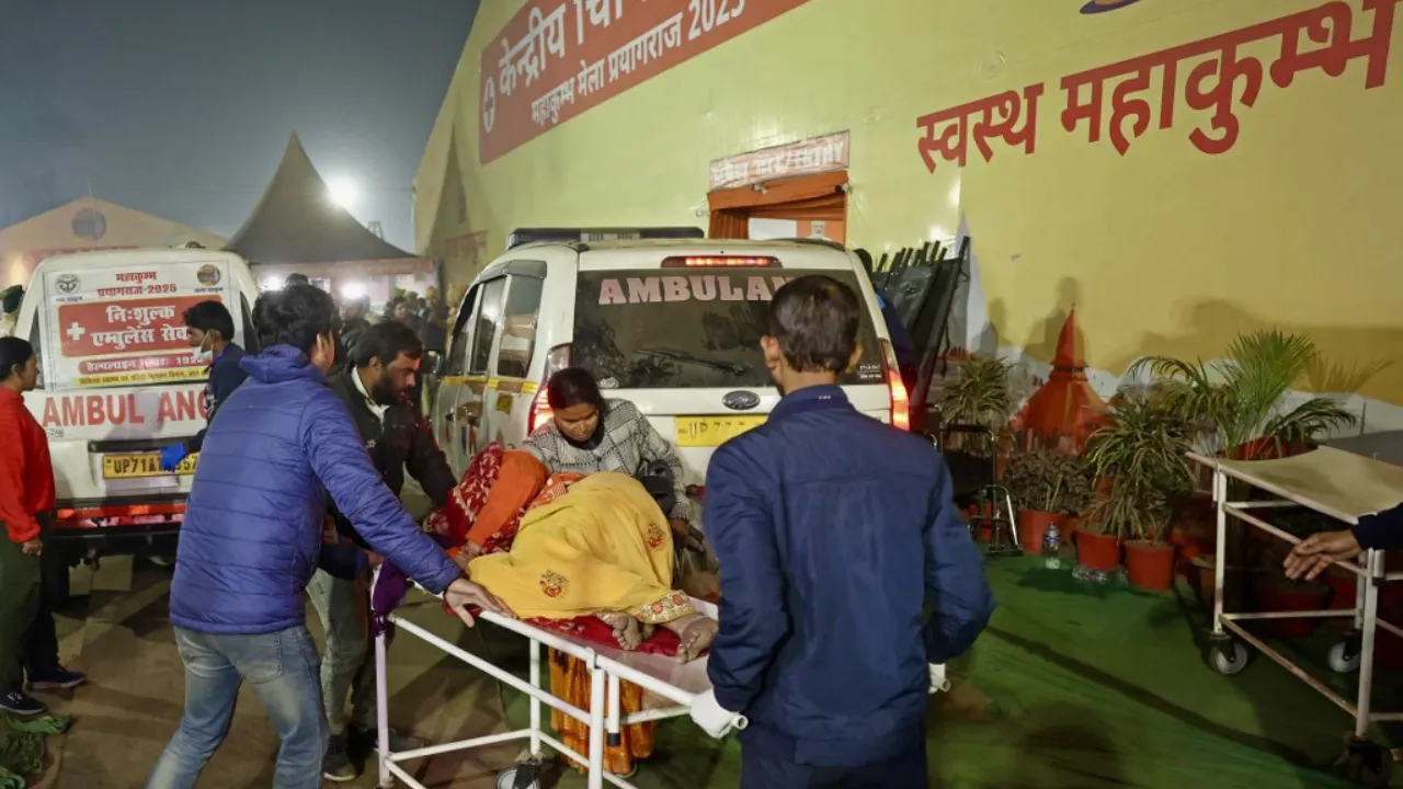  An injured pilgrim is taken to a hospital after a stampede during Maha Kumbh Mela festival in Prayagraj on January 29, 2025.  Photograph: (AFP) 