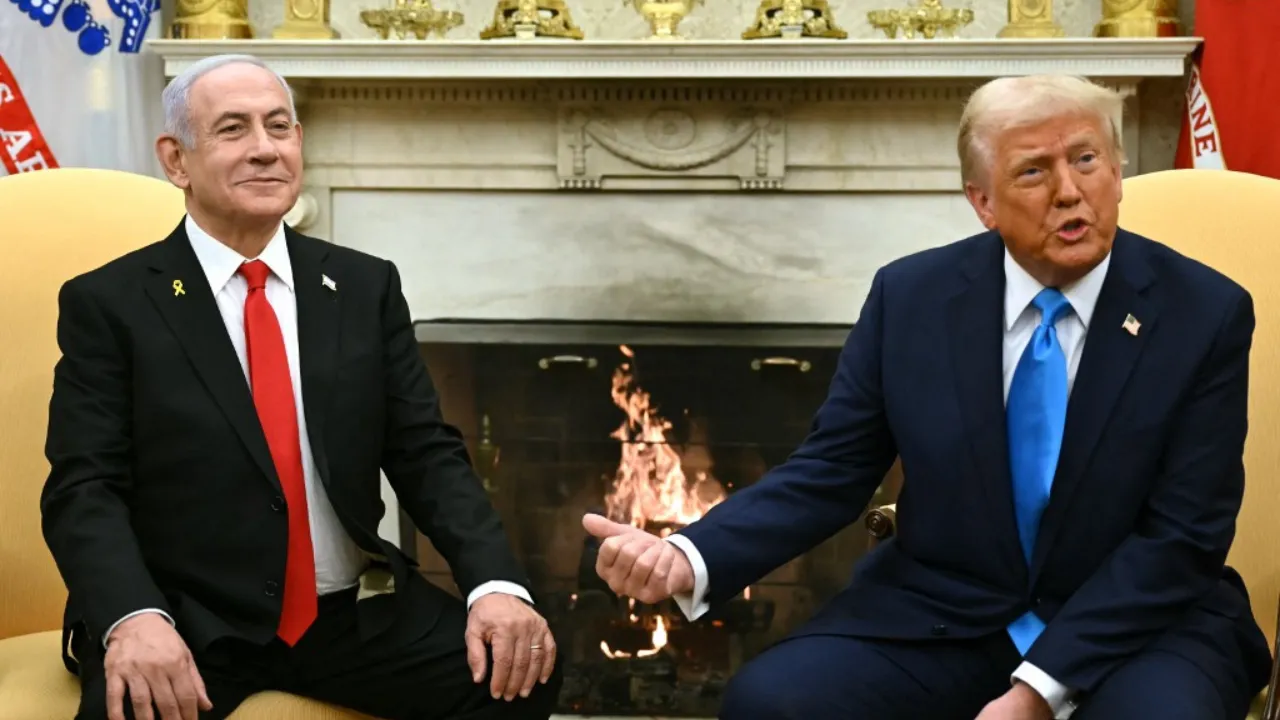  US President Donald Trump (R) meets with Israel's Prime Minister Benjamin Netanyahu in the Oval Office of the White House in Washington, DC, on February 4, 2025. Photograph: (AFP) 